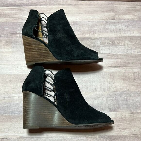 Lucky Brand Womens Black Suede Peep Toe Wedge Booties - Picture 6 of 12